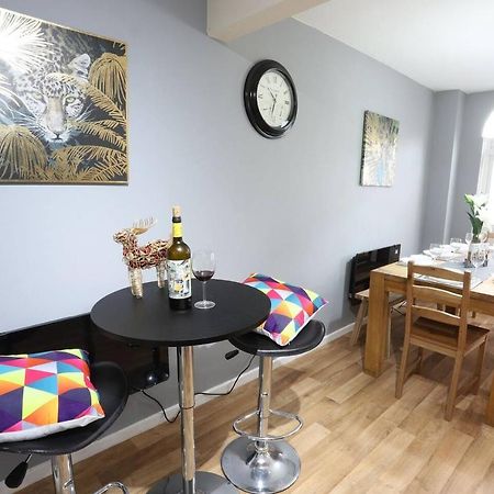 Family And Contractors Hs2 Nec Airport 3Beds Homebase Birmingham Exteriör bild