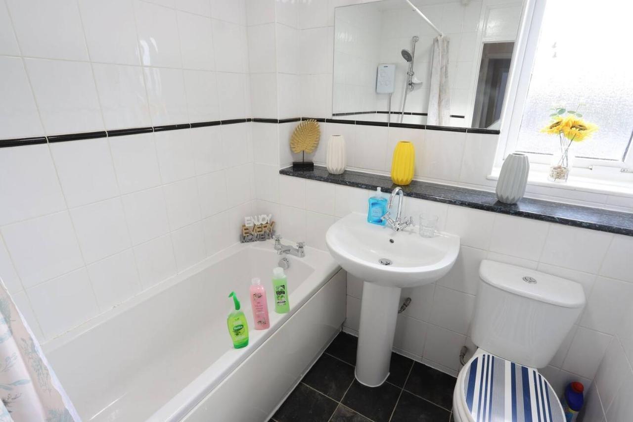 Family And Contractors Hs2 Nec Airport 3Beds Homebase Birmingham Exteriör bild