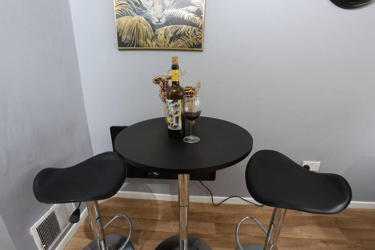 Family And Contractors Hs2 Nec Airport 3Beds Homebase Birmingham Exteriör bild
