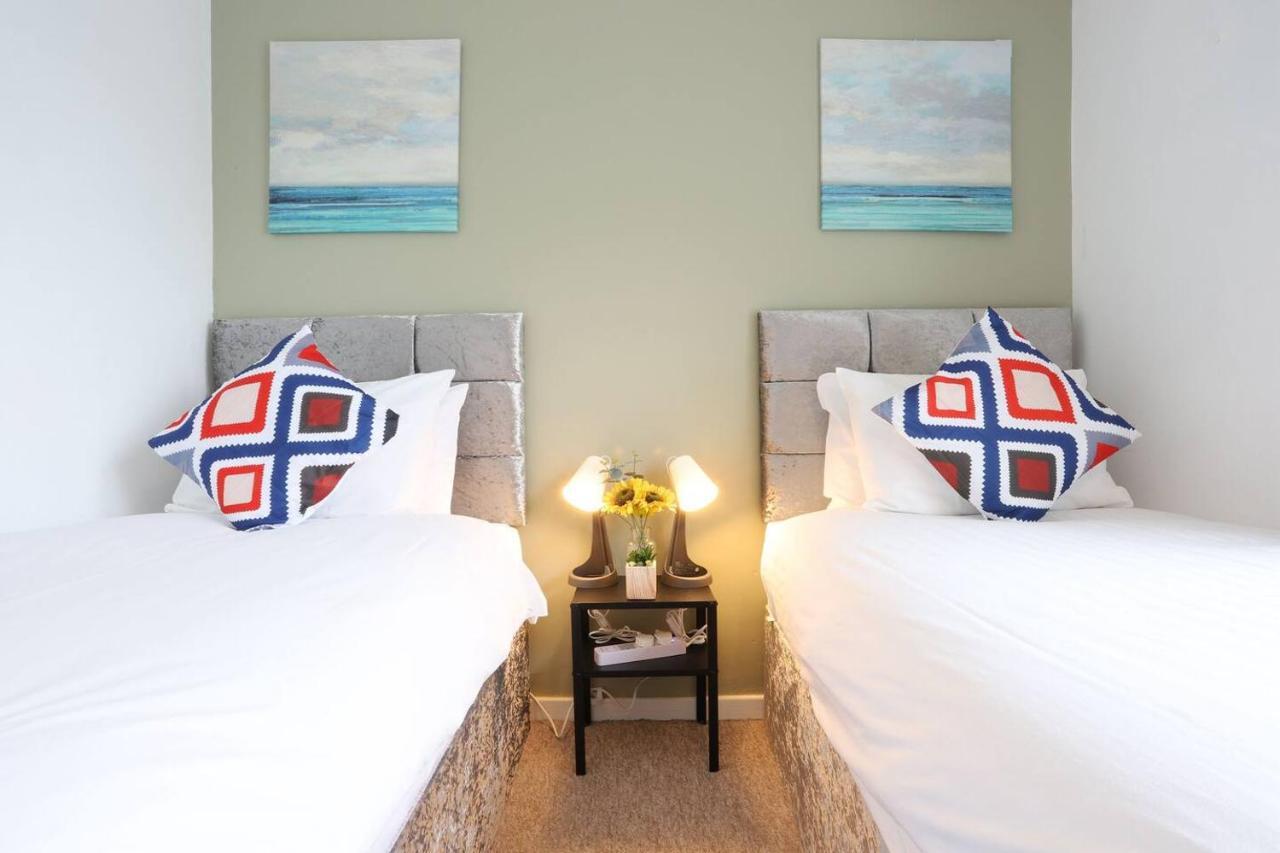 Family And Contractors Hs2 Nec Airport 3Beds Homebase Birmingham Exteriör bild